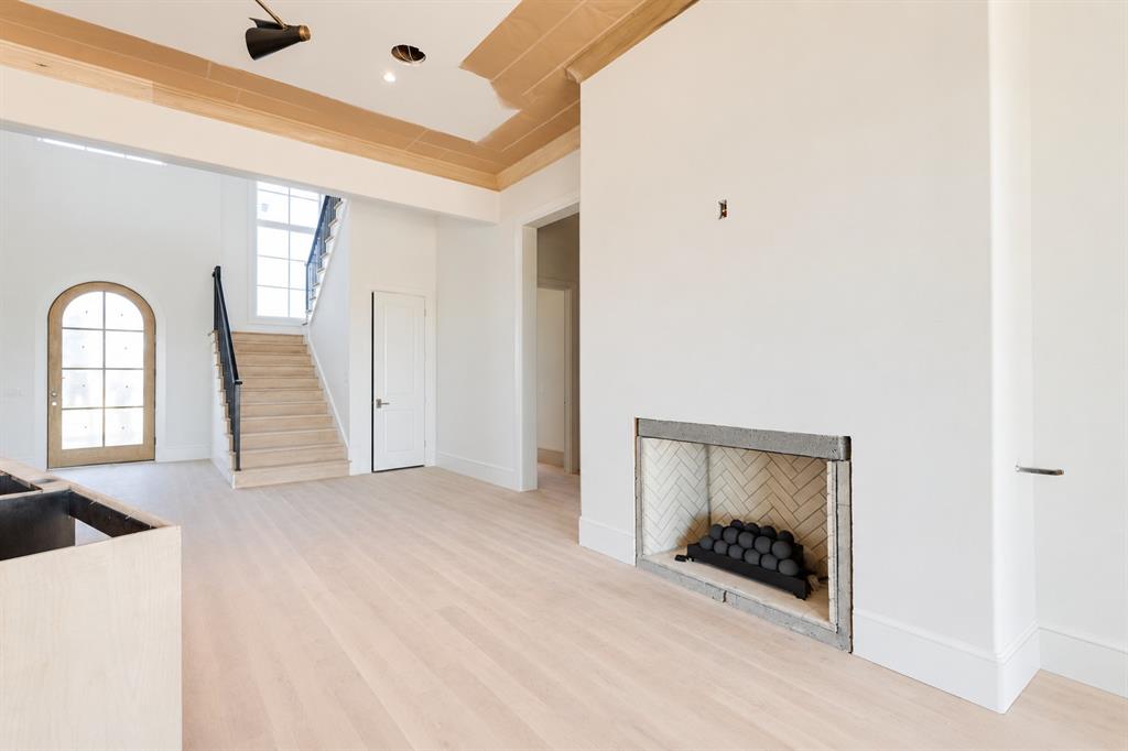 20886 Alba Court Property Photo 8