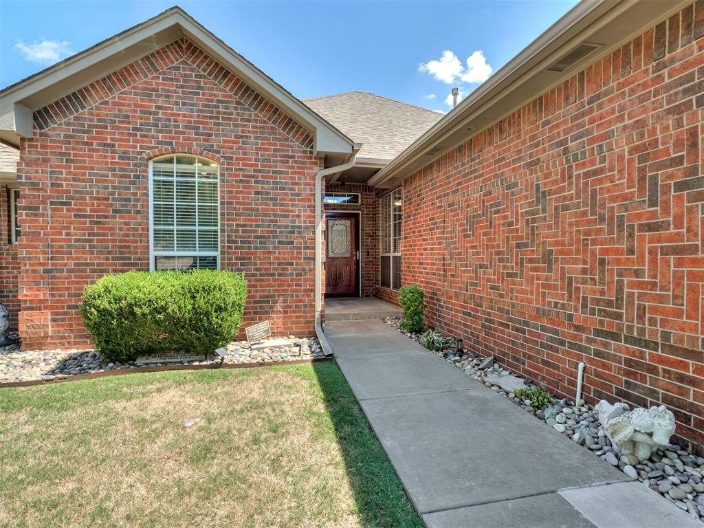 15624 Traditions Drive Property Photo 4