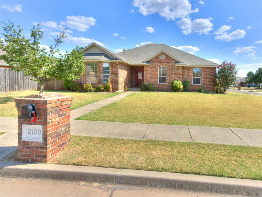 2100 Bradford Way Property Photo 1