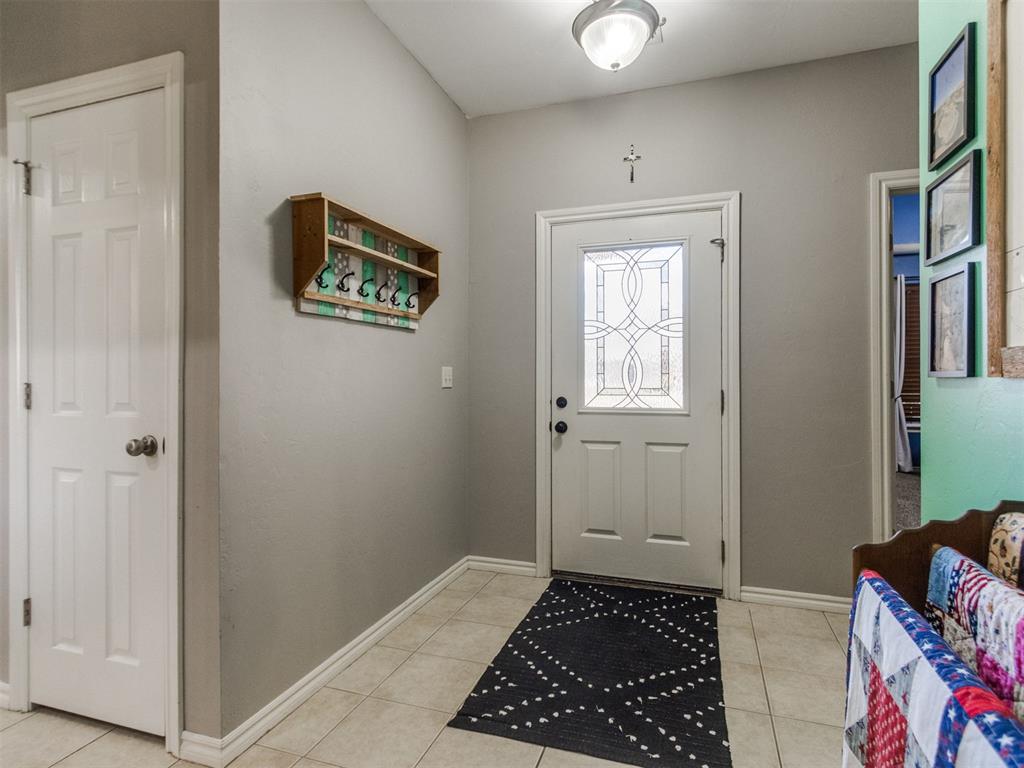 2100 Bradford Way Property Photo 4