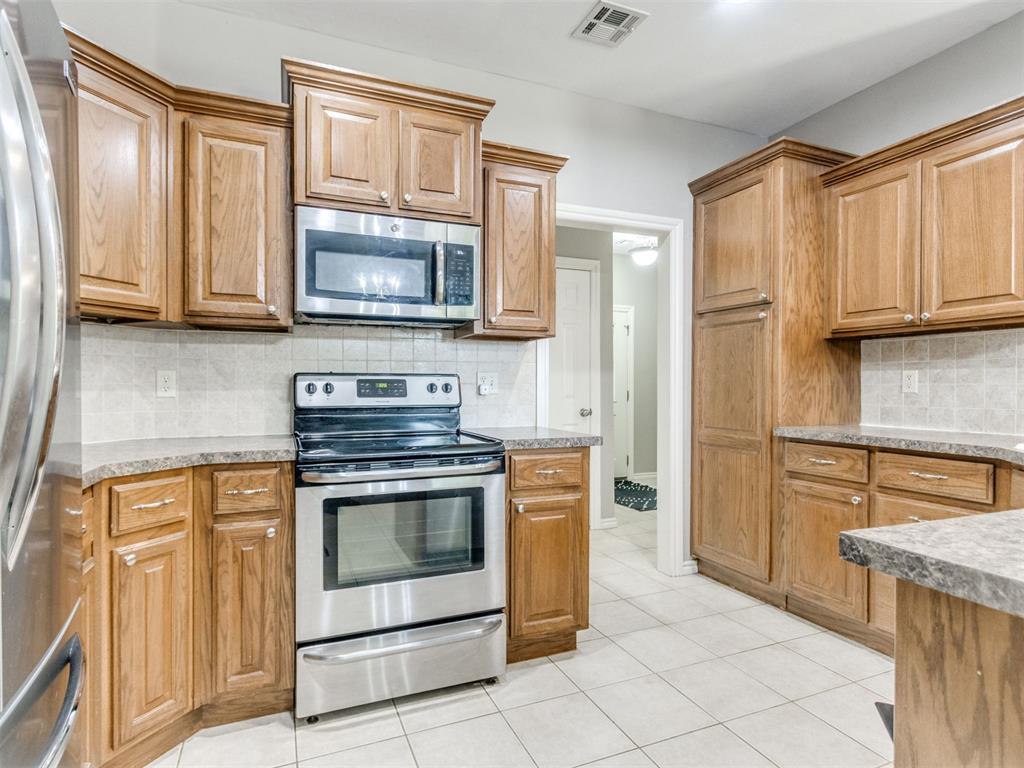 2100 Bradford Way Property Photo 15