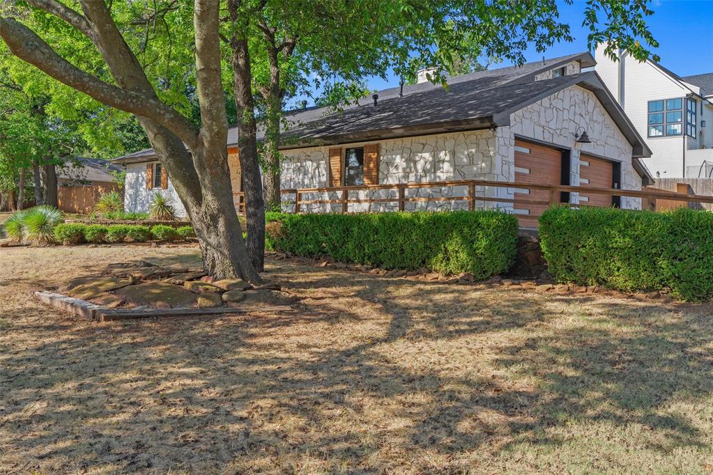 620 Park Place Property Photo 3
