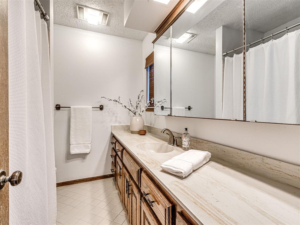 706 Heatherhill Drive Property Photo 19