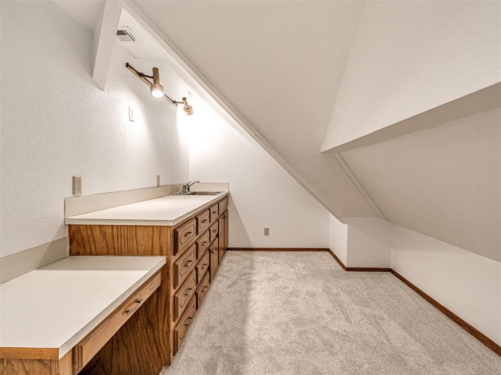 706 Heatherhill Drive Property Photo 27