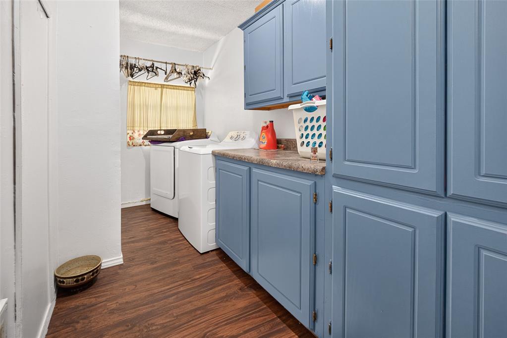10260 250th Street Property Photo 9