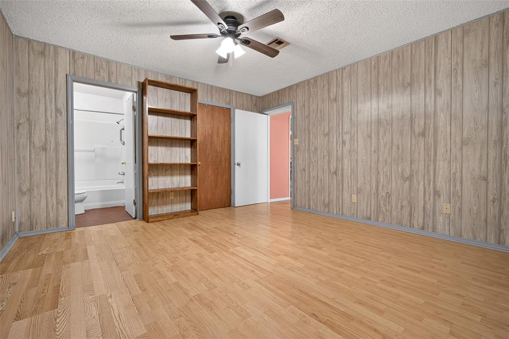 10260 250th Street Property Photo 17