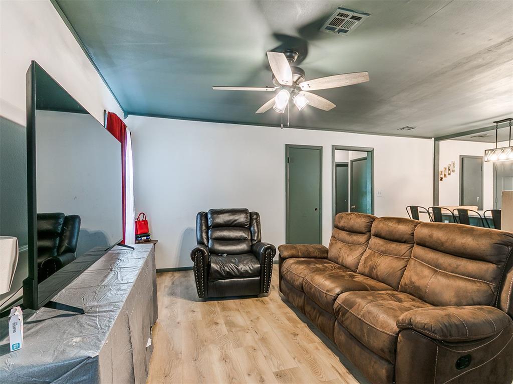 3040 Sw 39th Street Property Photo 4