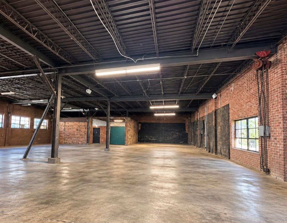 130 S Broadway Street Property Photo 11