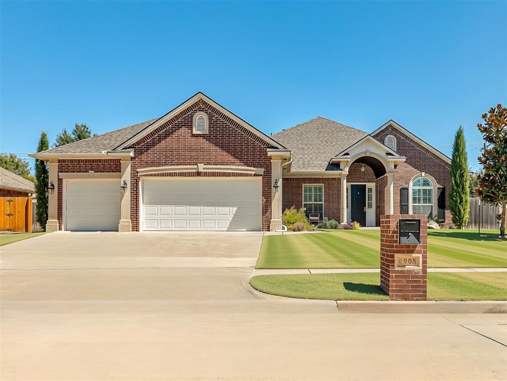 6908 Stinchcomb Drive Property Photo 1