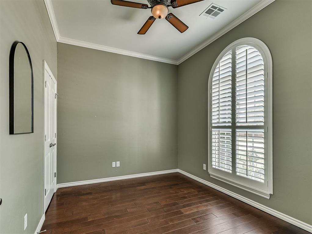 6908 Stinchcomb Drive Property Photo 8