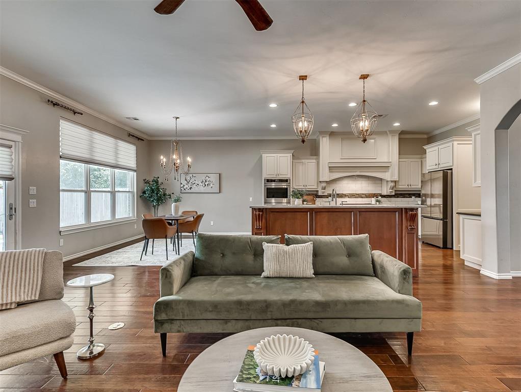 6908 Stinchcomb Drive Property Photo 12