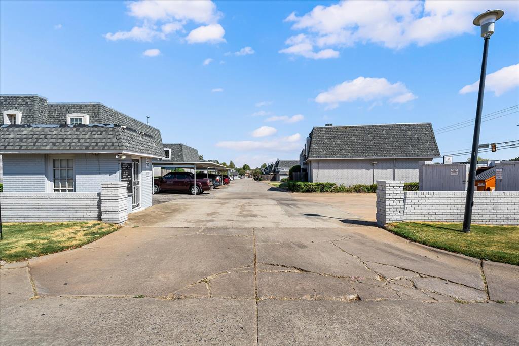 11421 N May Avenue B Property Photo 22