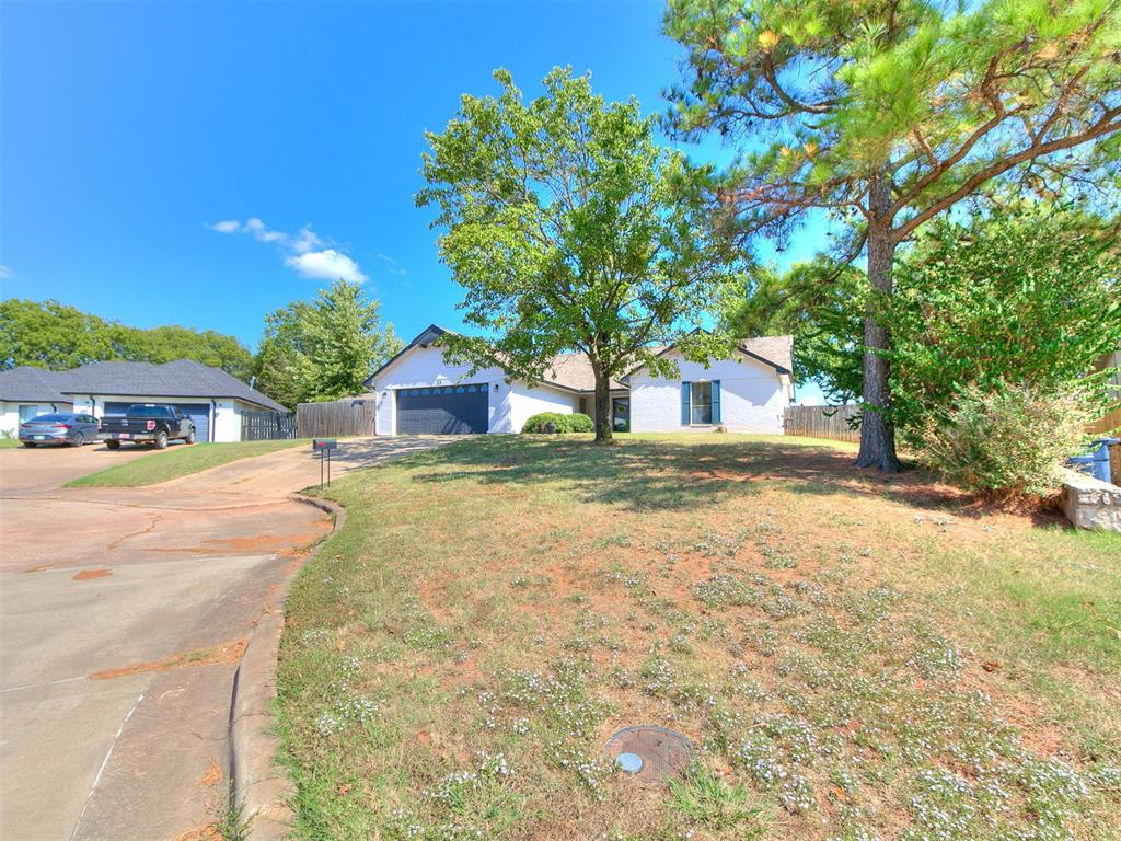 23 Crown Point Property Photo 4