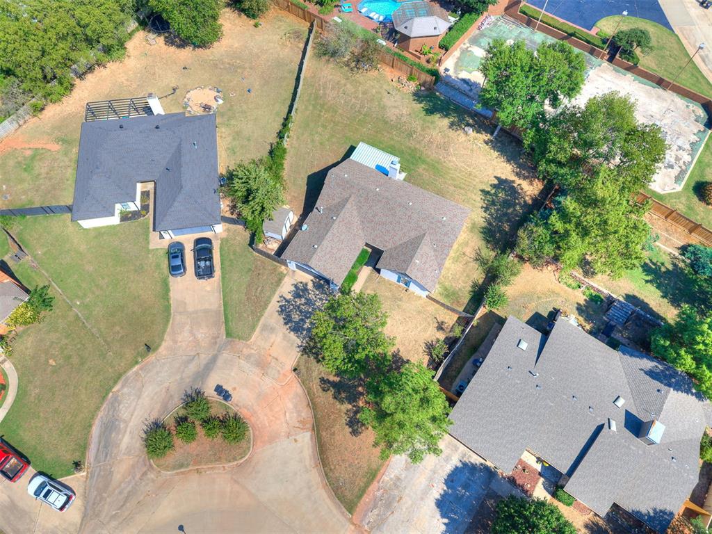 23 Crown Point Property Photo 6