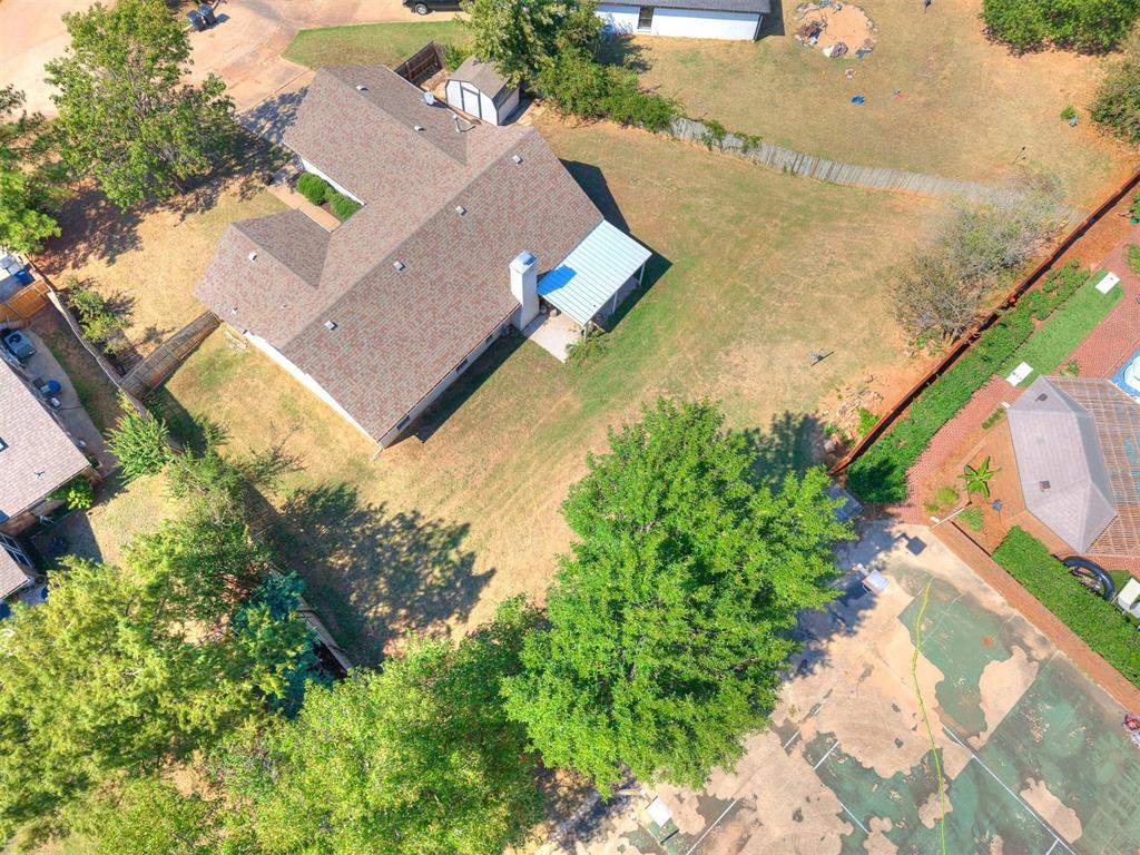 23 Crown Point Property Photo 7