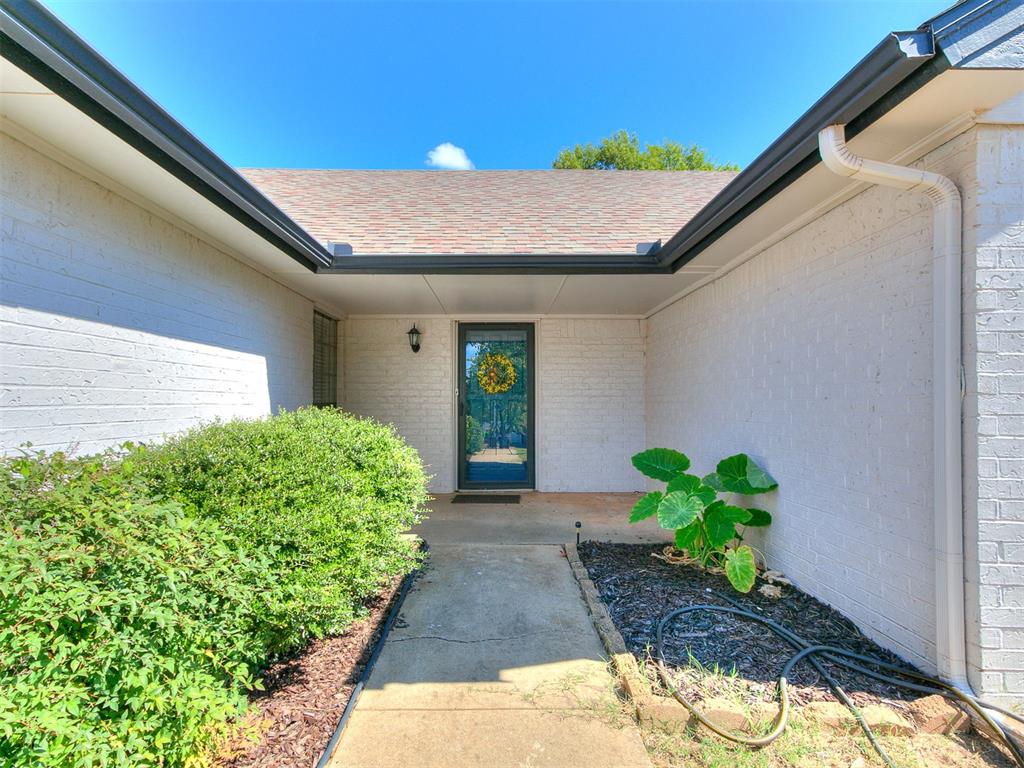 23 Crown Point Property Photo 9