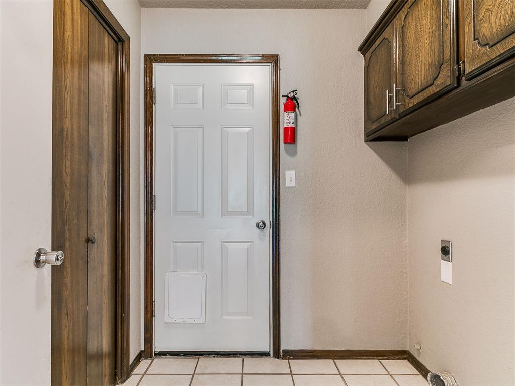 23 Crown Point Property Photo 27