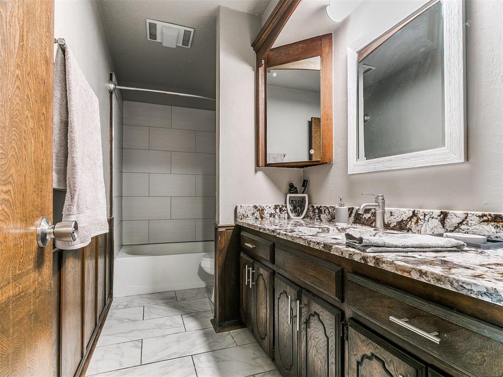 23 Crown Point Property Photo 42