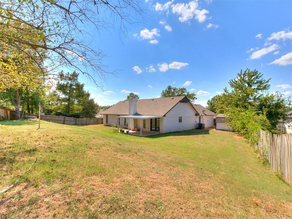 23 Crown Point Property Photo 47