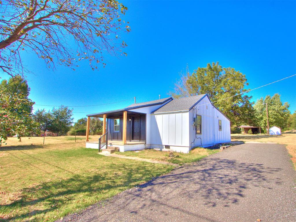 2587 Ridgecrest Drive Property Photo 1