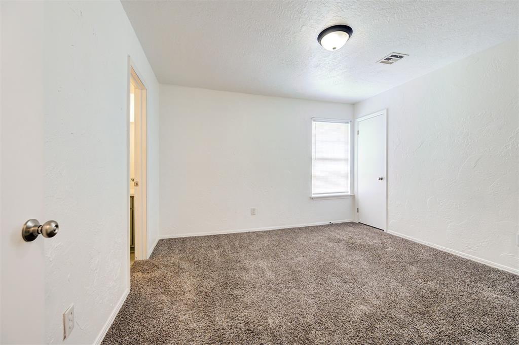 528 Westwood Court Property Photo 27