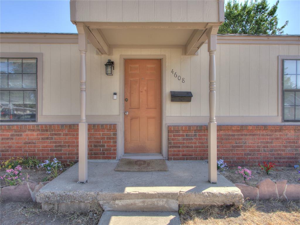 4608 N Mueller Avenue Property Photo 2