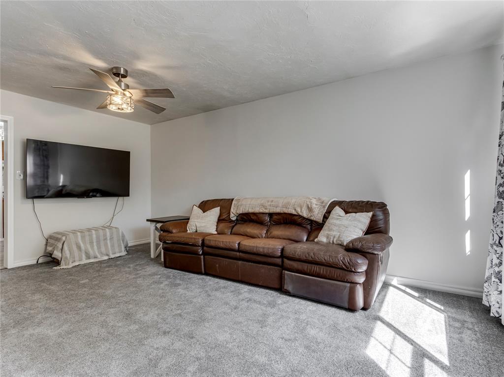 4608 N Mueller Avenue Property Photo 11