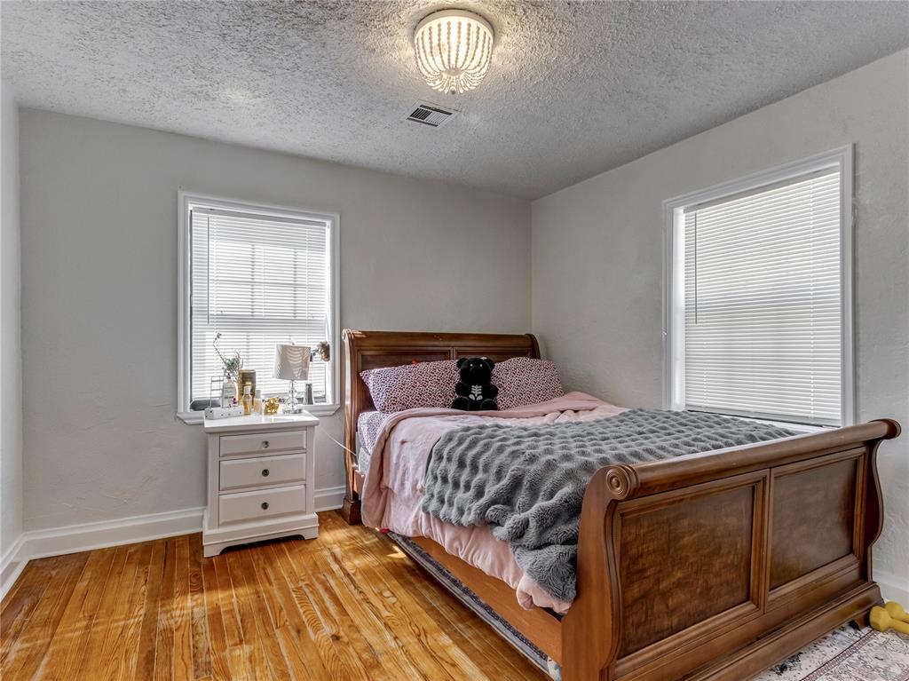 4608 N Mueller Avenue Property Photo 13