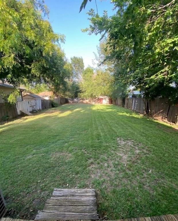 4608 N Mueller Avenue Property Photo 27