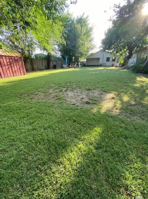 4608 N Mueller Avenue Property Photo 28