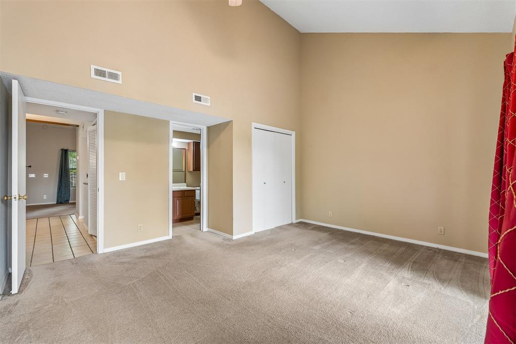 11140 Stratford Drive 606 Property Photo 14