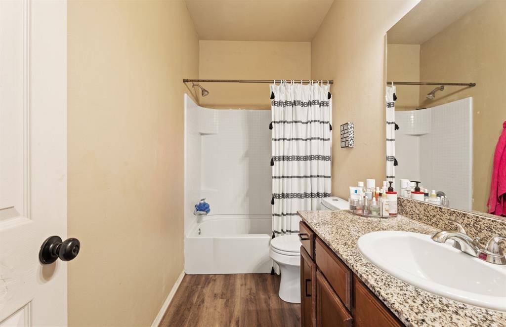 110 Barrett Place 108 & 110 Property Photo 12