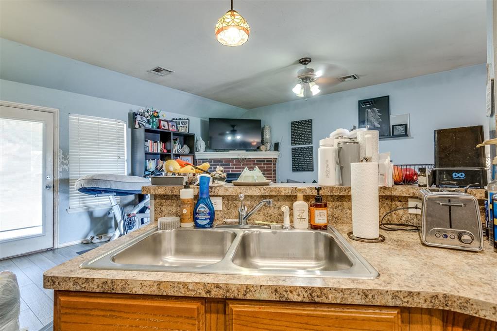 516 S Castle Ridge Lane Property Photo 10