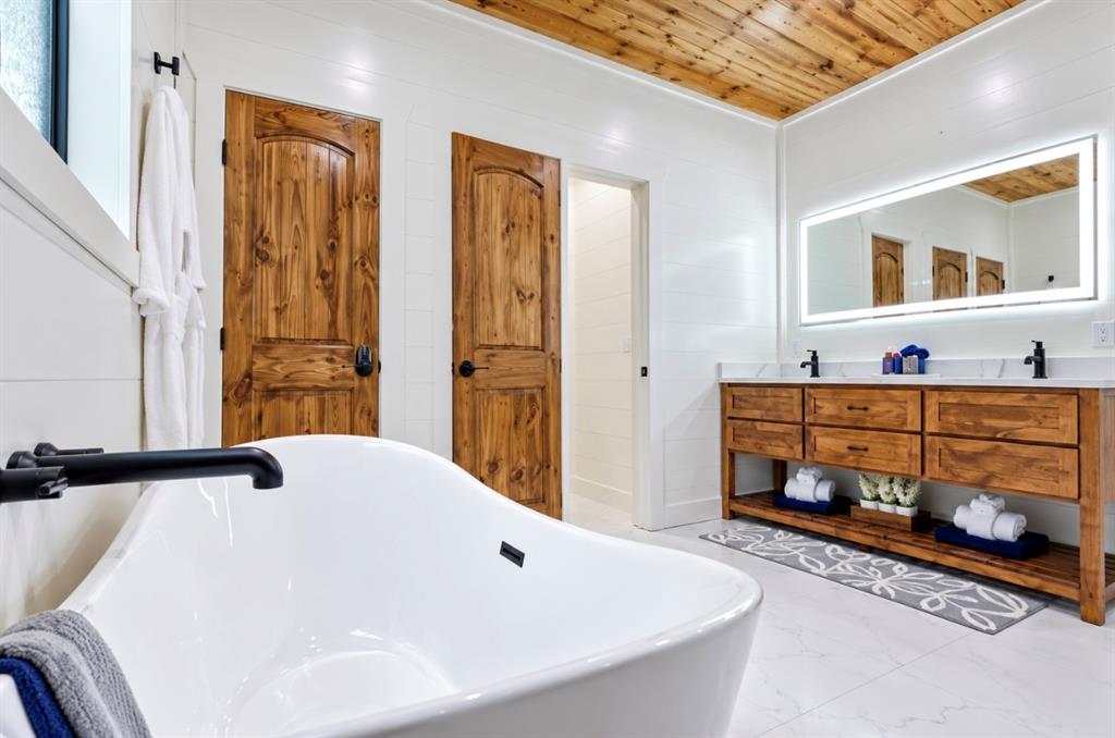 139 Fiery Fern Trail Property Photo 17