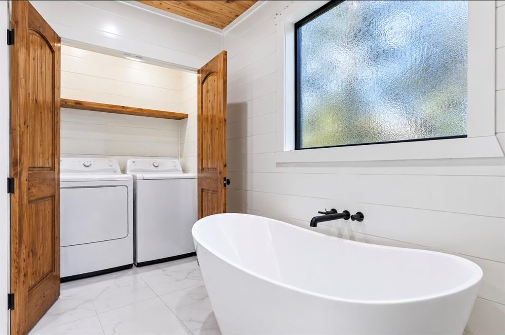 139 Fiery Fern Trail Property Photo 19