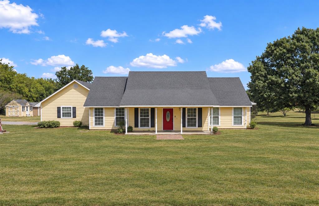 5048 Fairview Road Property Photo 1