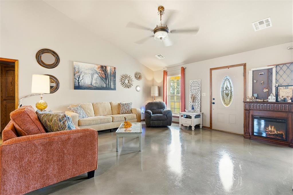 5048 Fairview Road Property Photo 10