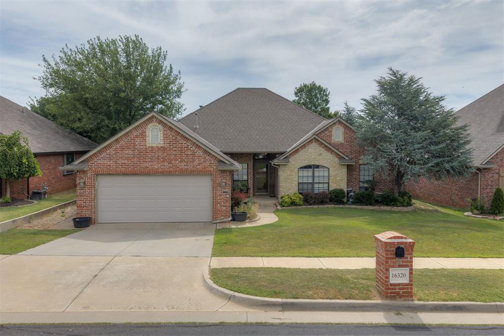 16320 Old Elm Lane Property Photo 2