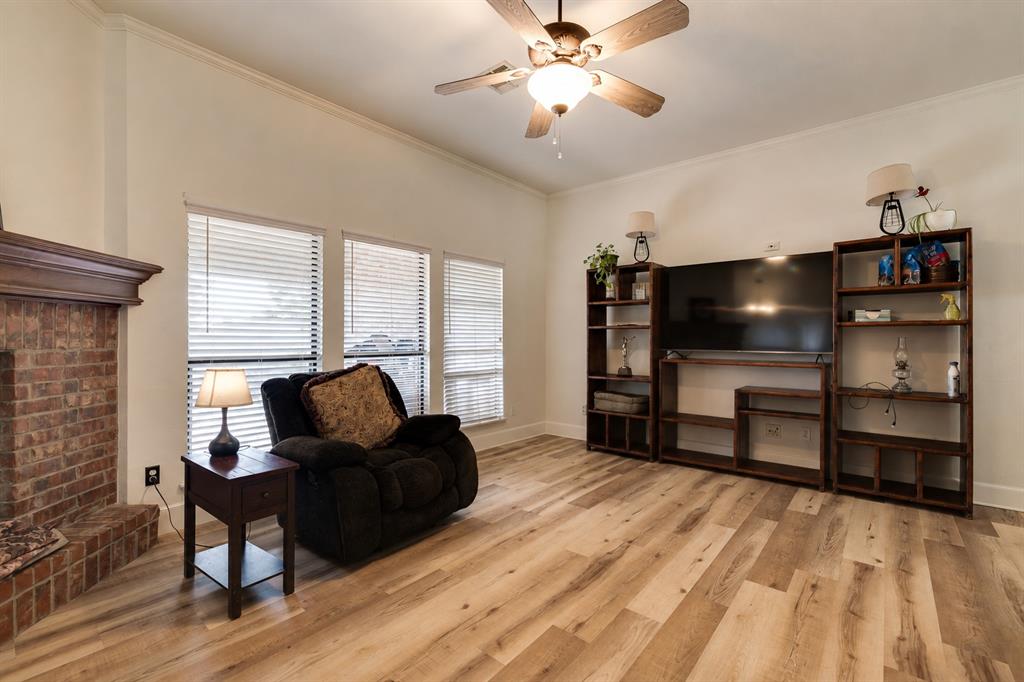 16320 Old Elm Lane Property Photo 4