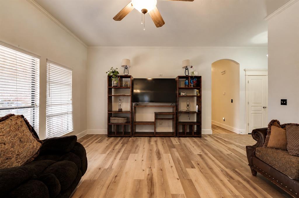 16320 Old Elm Lane Property Photo 5