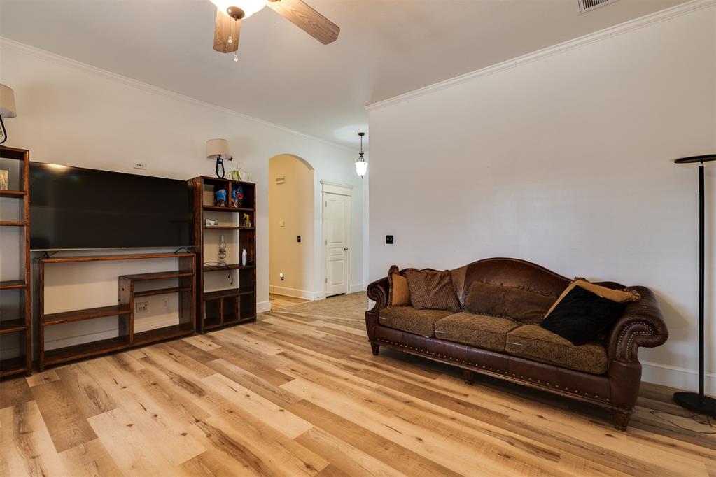 16320 Old Elm Lane Property Photo 6