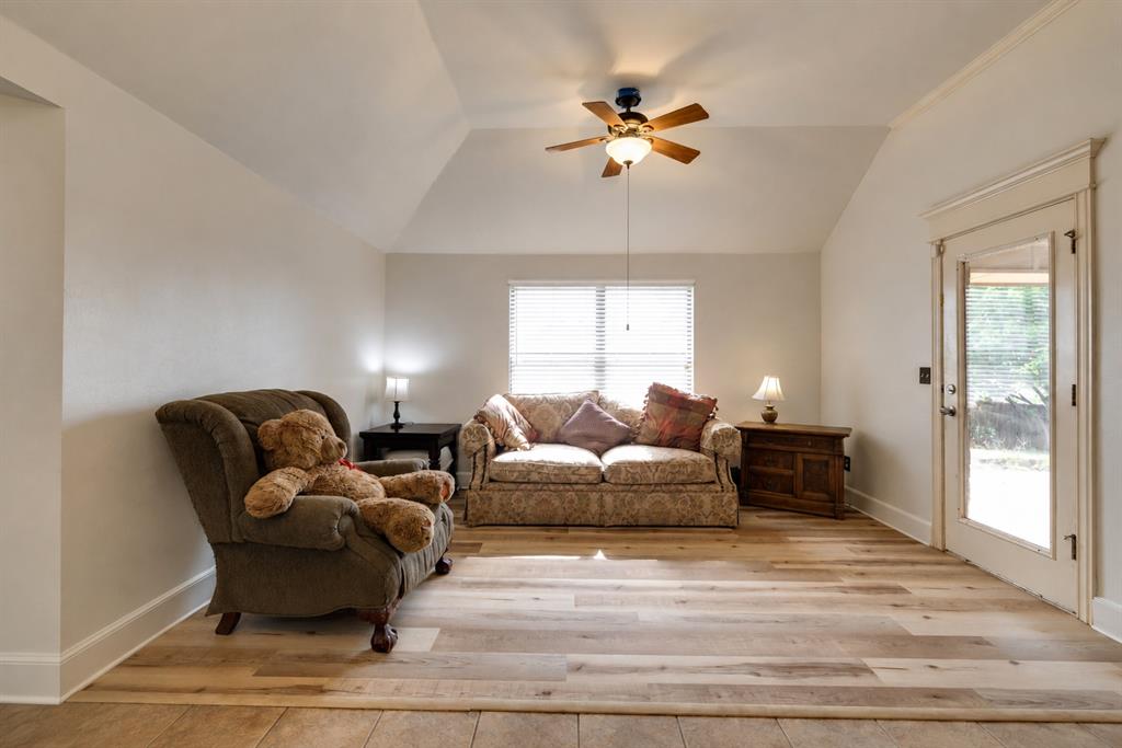 16320 Old Elm Lane Property Photo 9