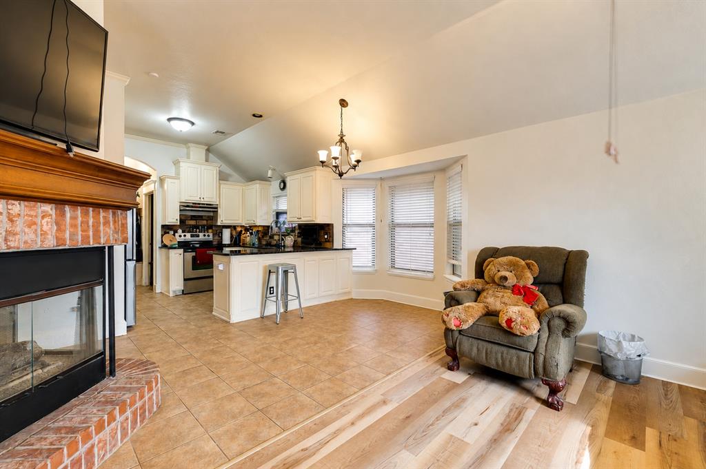 16320 Old Elm Lane Property Photo 10