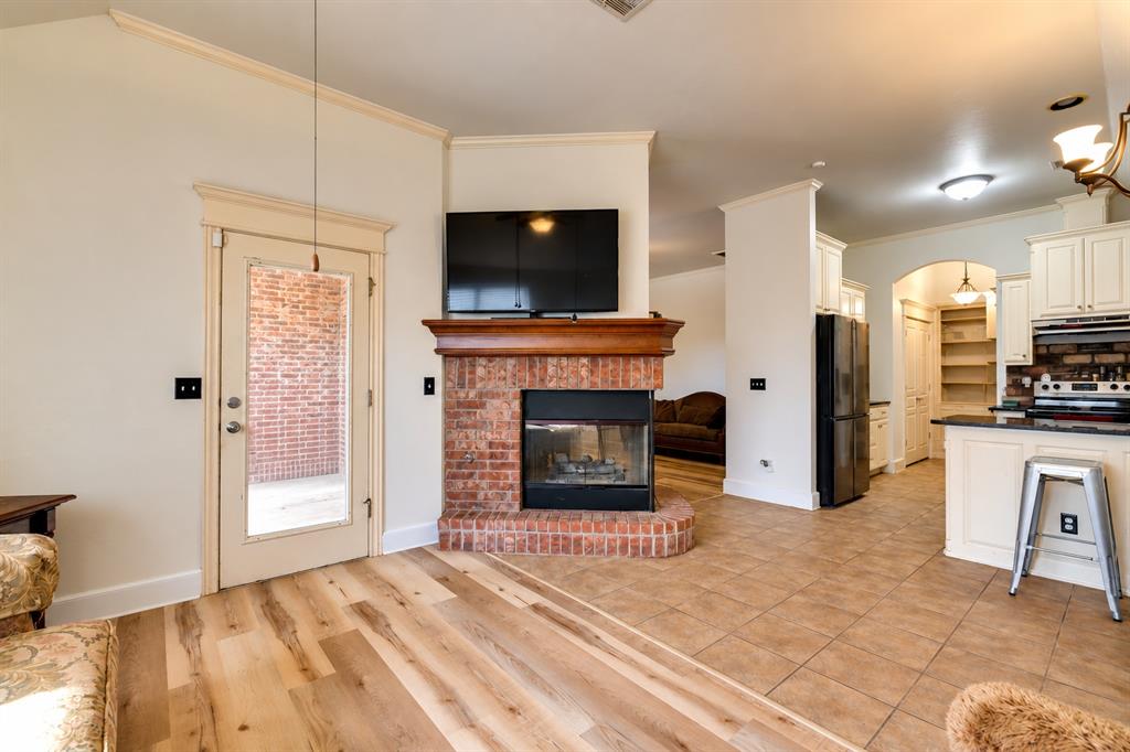 16320 Old Elm Lane Property Photo 11