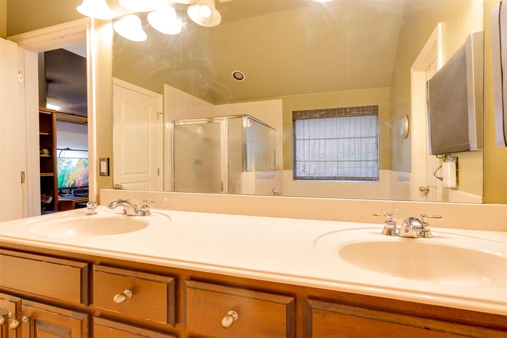 16320 Old Elm Lane Property Photo 16