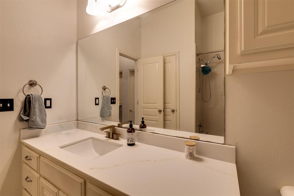 16320 Old Elm Lane Property Photo 23