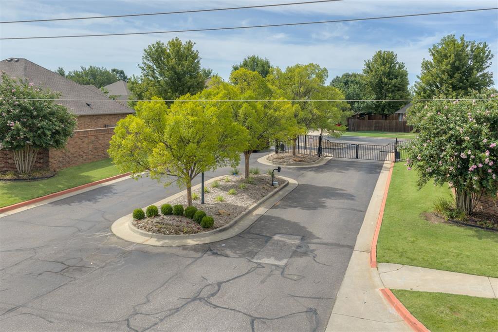 16320 Old Elm Lane Property Photo 32