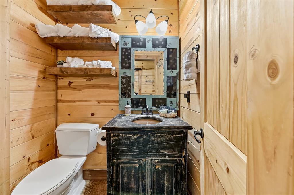 538 N State Highway 259a Property Photo 11