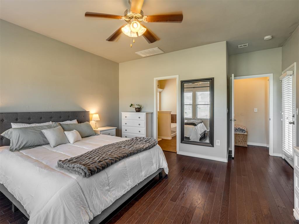 10413 Westover Avenue Property Photo 17