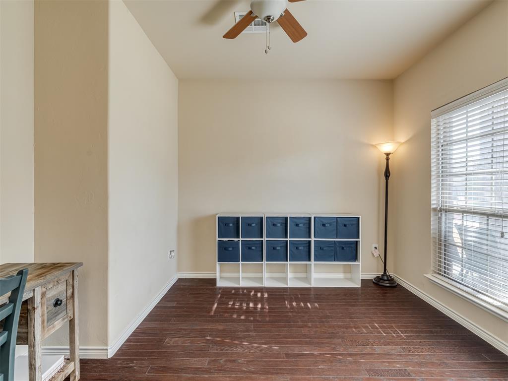 10413 Westover Avenue Property Photo 22